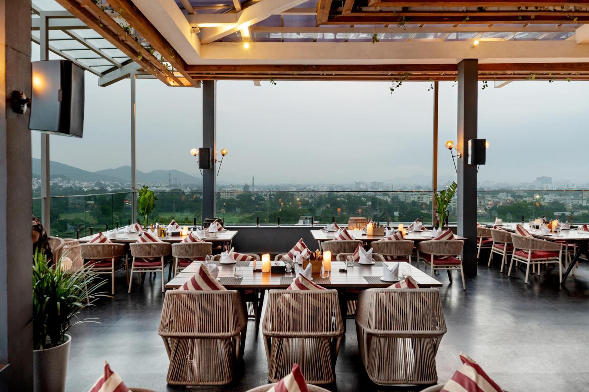 Parallel Hotel Udaipur, A Member Of Radisson Individuals ภายนอก รูปภาพ