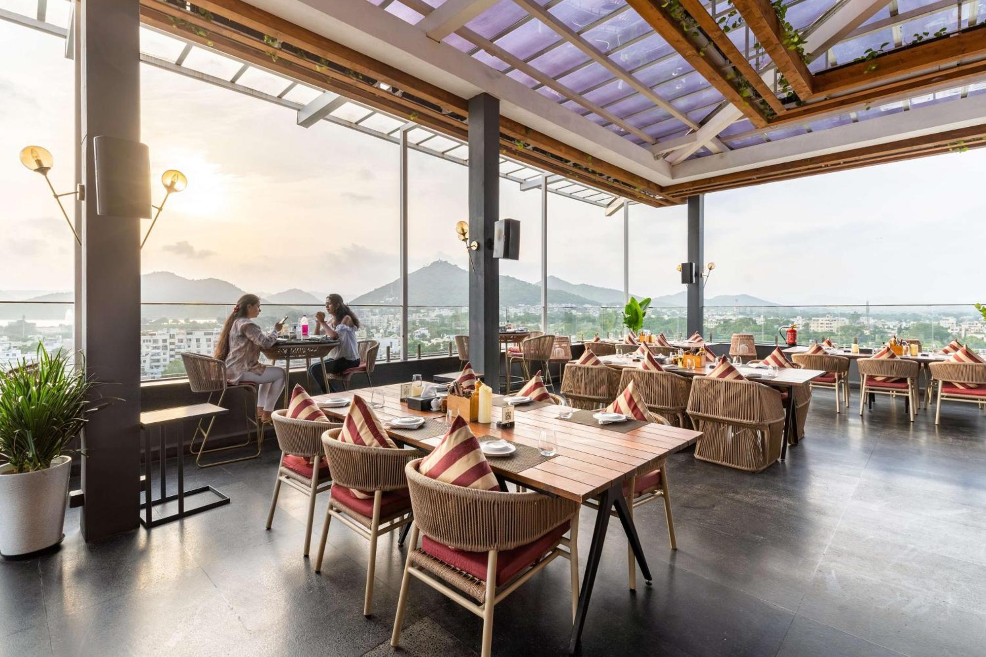 Parallel Hotel Udaipur, A Member Of Radisson Individuals ภายนอก รูปภาพ