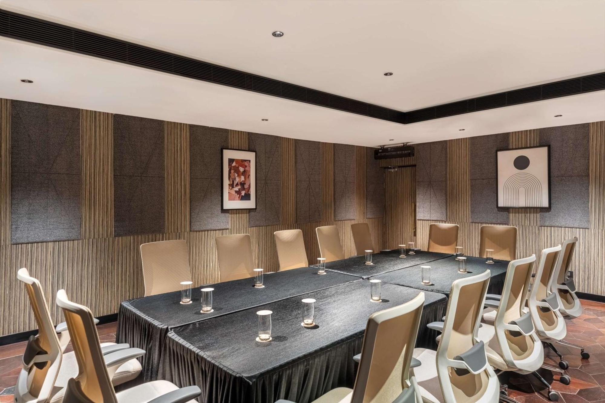 Parallel Hotel Udaipur, A Member Of Radisson Individuals ภายนอก รูปภาพ