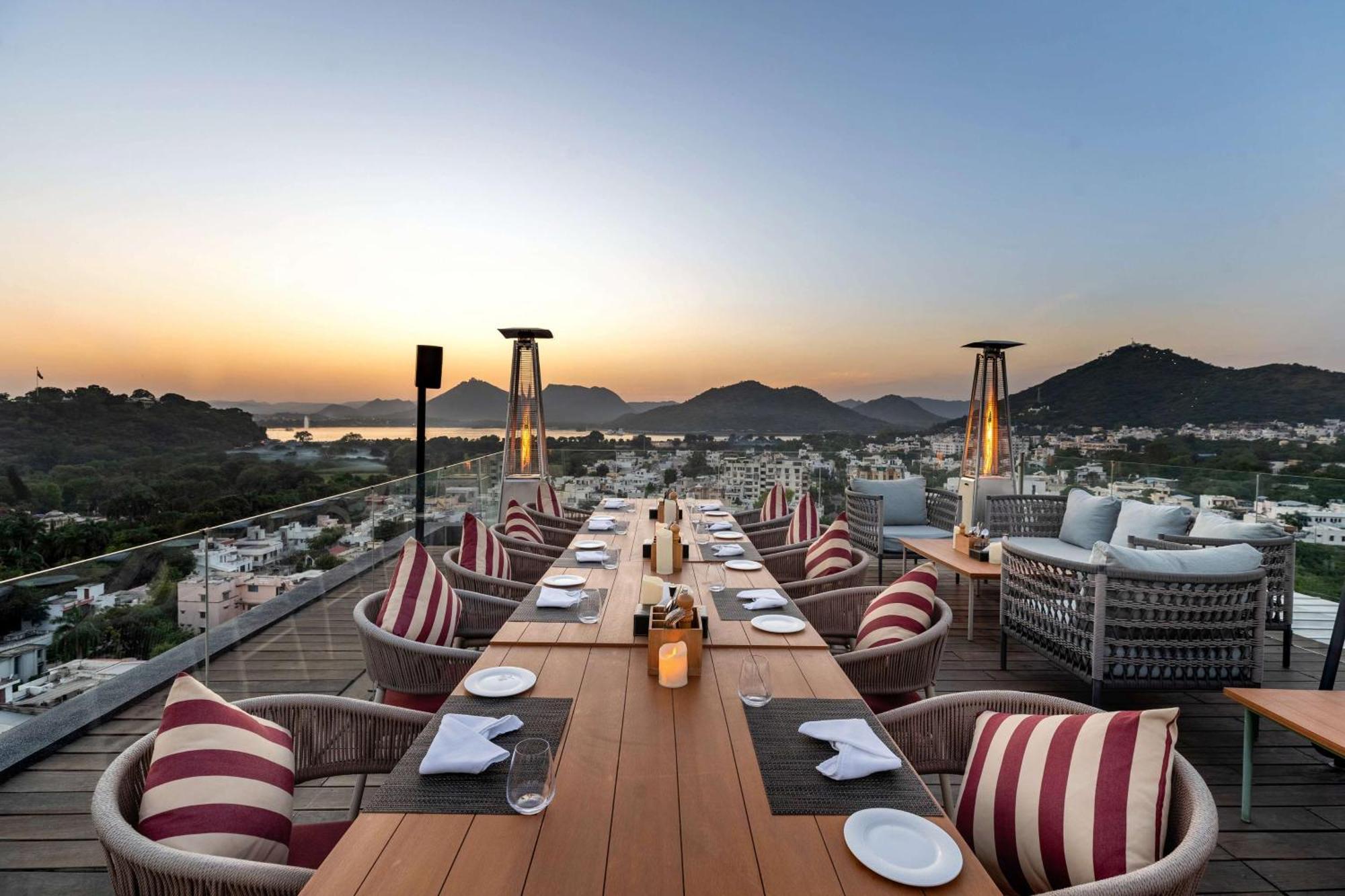 Parallel Hotel Udaipur, A Member Of Radisson Individuals ภายนอก รูปภาพ